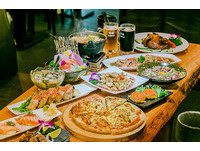 热炒店也卖寿司？新北日式创意料理店连披萨都卖