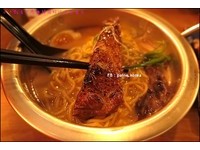 桃园日韩风拉面店！每日限量20份的黑豚肋排拉面