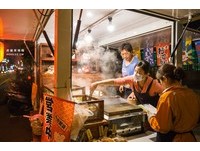 夜晚才出现的高雄“猫咪餐车”　主打自熬汤底的关东煮