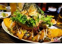 等你来挑战！　陆海空小山咖喱饭分量超惊人