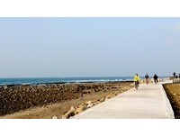 不用爬山穿洞穴！在单车上将北海岸无敌海景收眼底