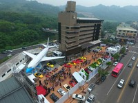 真实波音737降落饭店！蓝白彩绘风飞机变身超狂造景