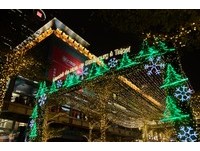入夜后浪漫破表！史特拉斯堡耶诞市集台北点灯爆人潮