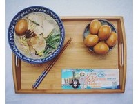 “泉面开动”！尝Q弹玉里面　泡天然安通温泉　