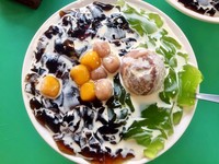 台南“大三圆”铜板美食　冻圆甜点挑战表面张力极限！