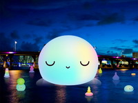 七彩“超级月亮”水中升起！首尔中秋可赏湖光夜景