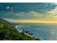 台东南回公路有“最美下坡段”　这海湾景色根本是夏威夷！