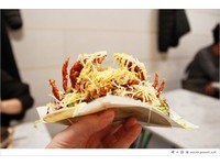 台中韩式料理店！吃得到一整只软壳蟹的豪迈卷饼