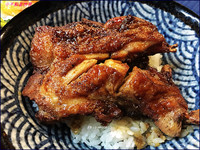 桃园隐身于巷弄的串烧小店　日式炭烤鸡腿饭！