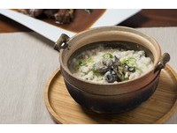 螃蟹粥、干贝粥通通有！超过15种口味的台中粥品共和国