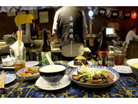好“台”的日风居酒屋！吃得到卤味白粥、串烤啤酒