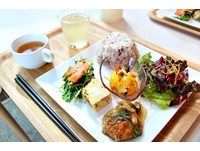 全景落地窗可见四季景观　京都公园内开“京野菜餐厅”