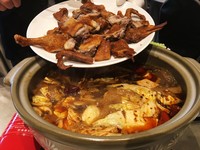 金黄脆皮鸭＋麻辣汤底　秋冬无法抗拒的五星级冒鸭锅