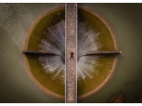 在“地球破洞”自拍！4大空拍照　让你从上帝视野看世界