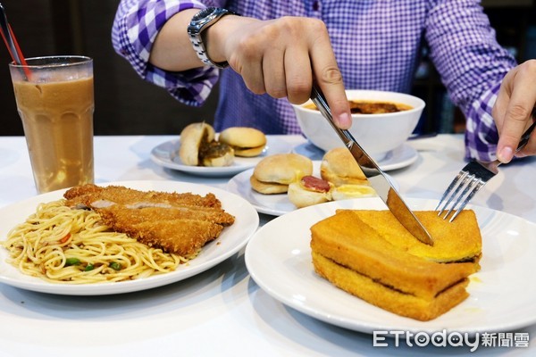 ▲澳门美食,利多餐室,[V宝兄弟茶餐厅。(图/记者于佳云摄)