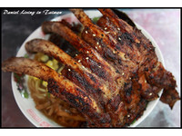 丰原深夜拉面食堂！招牌“鬼爪”肋排比碗还大