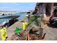小琉球海洋志工队　6年清出“10只大象”重的海底垃圾