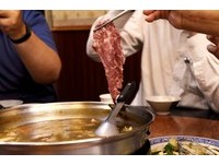 神级牛肉汤！台南现切温体牛涮涮锅老店　老饕都吃这家