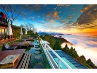 简直是仙境！全台三间被云海包围的高山农场　