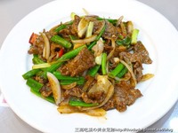 新竹深夜食堂热炒摊！大分量葱爆牛肉、沙拉大虾