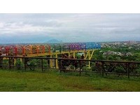 俯瞰兰阳平原新去处！宜兰首座“彩虹玻璃天空步道”启用