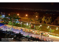 全台最美景观餐厅在台中！“星月大地”百万夜景太迷人