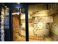 迷你露店美术馆　隐身在屏东夜市里的艺文空间