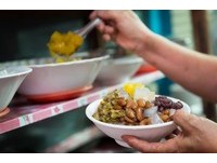 清晨7点到市场呷冰　麻豆70年“龙泉冰店”古早味馅料