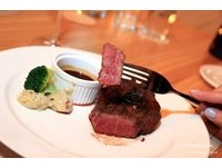 天天从美国冷藏空运肉品！台南艺文特区牛排馆