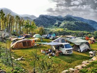 绝美蓝天、草地！通往西伯里的天堂“伴天聊”露营地