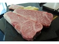 神户当地人分享的70年铁板烧牛排创始店！师傅都超过10年了