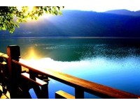 再冷也想坐户外！严选全台5家绝美“湖畔咖啡厅”