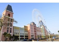 顶楼大平台拍摩天轮近距离美照　丽宝Outlet五大隐藏亮点
