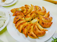 一颗14元的锅贴是什么滋味？台北50年老牌饺子馆