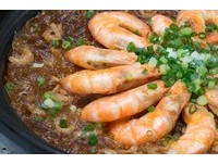没熟人带路肯定错过的隐藏版美食　必点鲜虾粉丝煲
