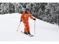 滑雪初学者必读！练习8大基本功　一天就征服白色世界