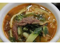 韩式传统原味牛肉汤面　高汤鲜甜配上薄嫩牛肉超幸福