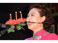 嘴叼烛台唱曲！北京文化庙会晚会“含灯大鼓”惊艳全场