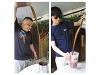 马来西亚怡保第一家白咖啡　越“拉”越香醇