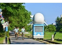 “小白鲸车厢冒梦幻泡泡”台东市艺术品好逗趣