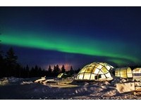 入住玻璃屋、乘坐驯鹿雪橇展开一场北欧极光之旅