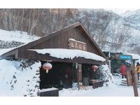 长白山天池风光特殊　冬季最适合登山赏景配姜茶