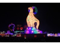 “台湾灯会”倒数两天　台铁6分钟一班车疏运百万人潮