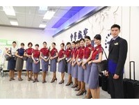 飞上蓝天不是梦！华航再招100位台湾籍空服员