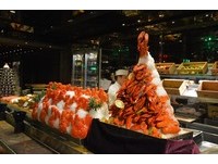 龙虾吃到饱不够！？君品加码帝王蟹一样吃到饱
