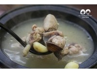餐厅也有游戏区？屏东友善亲子“百元”火锅店