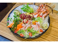 竟然还有猪脚！隐身巷弄里有“温度”的日本料理店
