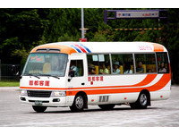 基福公路全线通车　1577号公车上路往返南港福隆