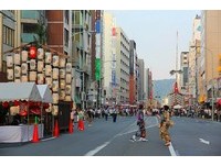 勿开车门、对舞妓拍照！京都推出“观光禁忌中文指南”