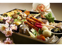 省去采购、烹煮繁杂手续　饭店外带年菜方便又美味